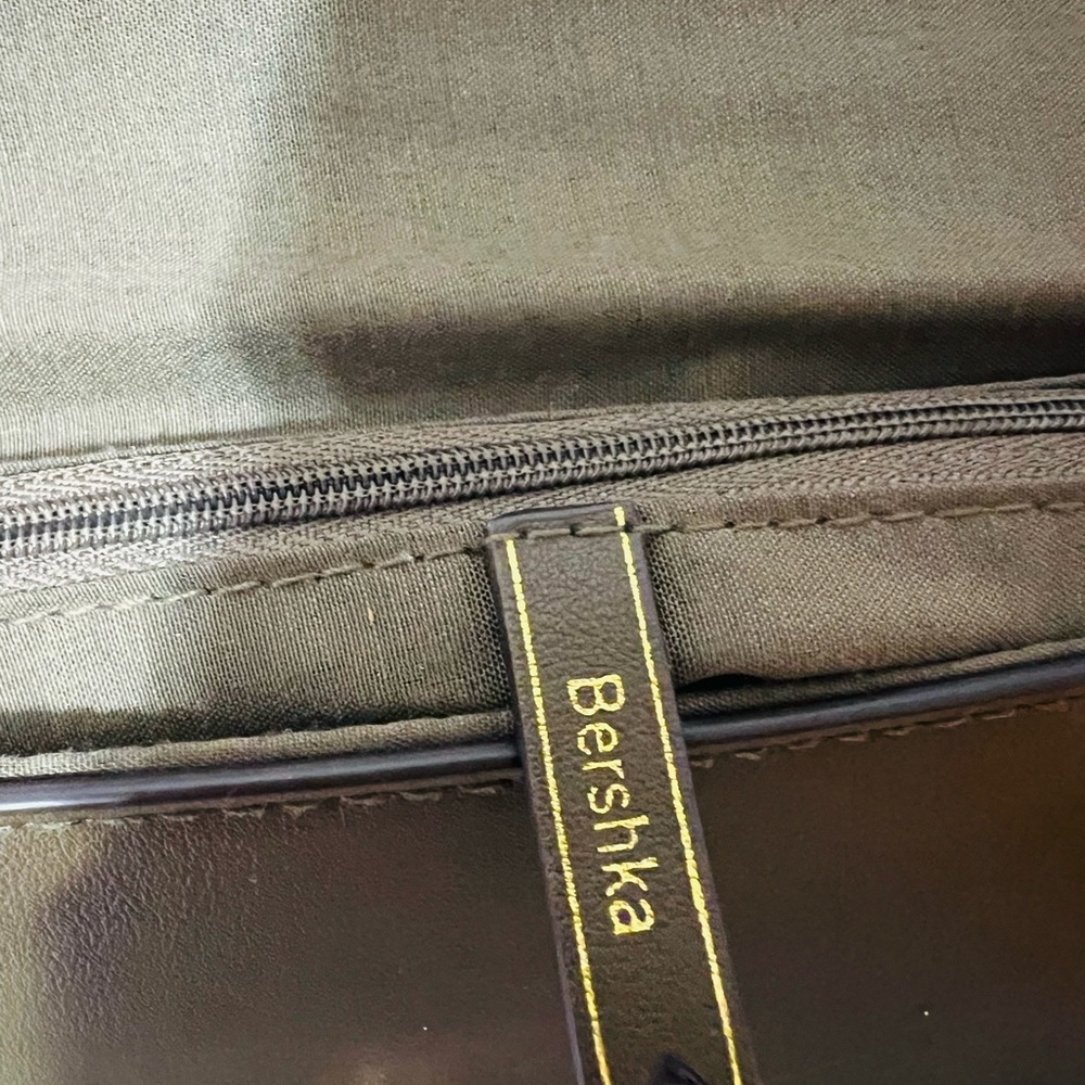 Vintage Bershka Shoulder Bag – Olive Green with Leopard Print Accent - Picture 12 of 14